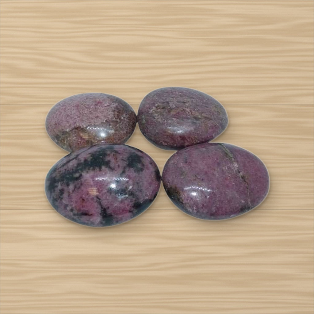 Galet de Rhodonite